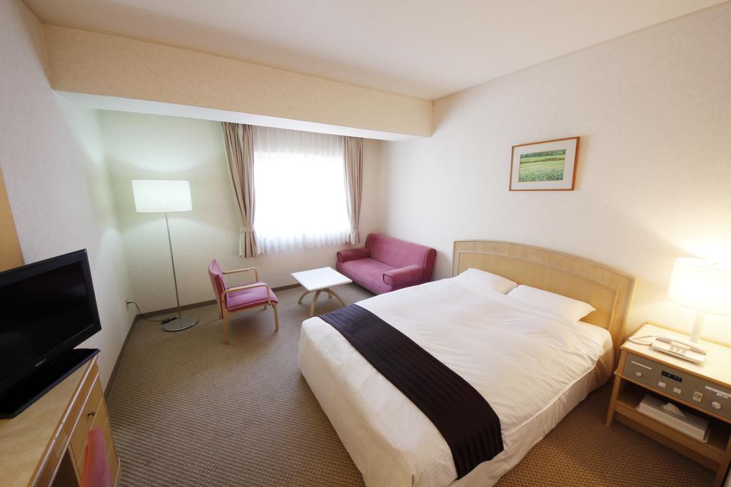 Hotel Hiroshima Garden Palace Екстер'єр фото
